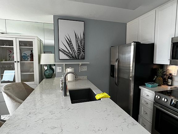 3rd image of 4627 Ocean Blvd Unit 220