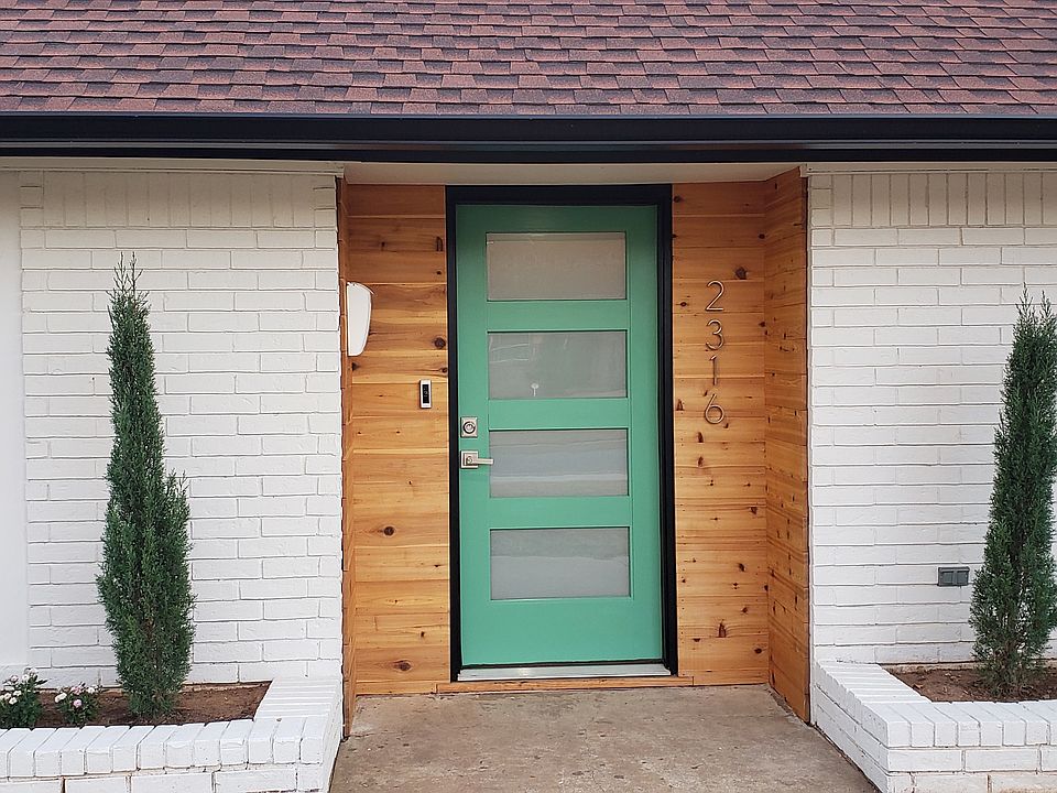 1st image of 2316 NW 112th Ter