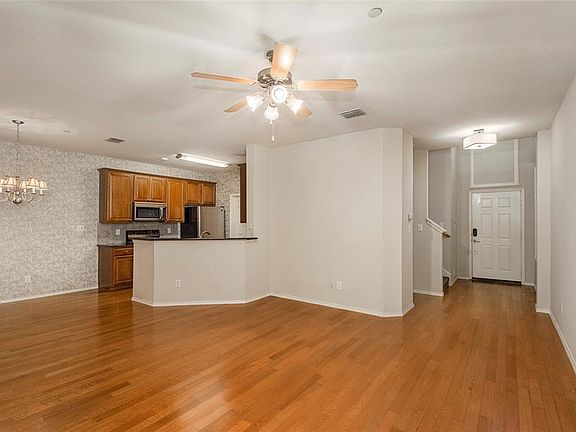 3rd image of 8601 Brunswick Dr