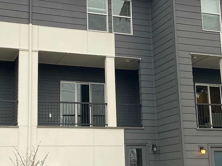 14715 Admiralty Way #A5 — Photo 1