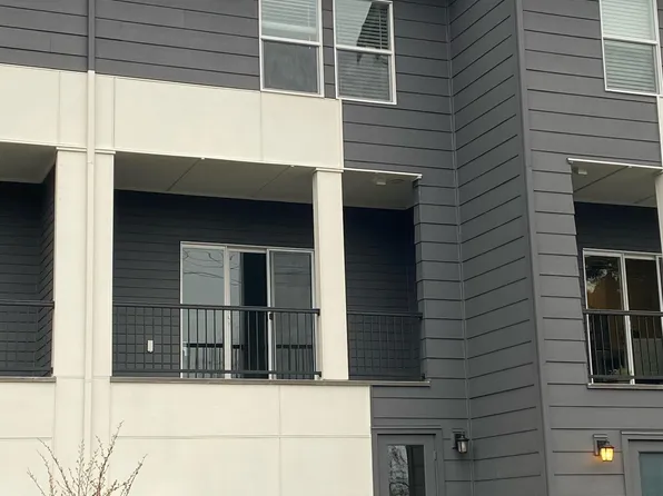 14715 Admiralty Way APT A5, Lynnwood, WA 98087