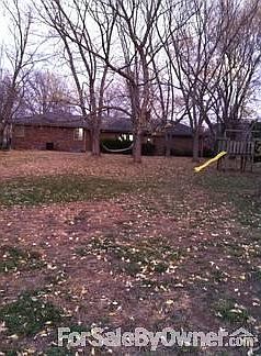 Backyard 5529 SW Mission Ave