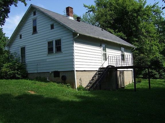 5th image of 2622 Fairview Spur