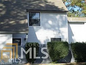 261 Country Club Dr