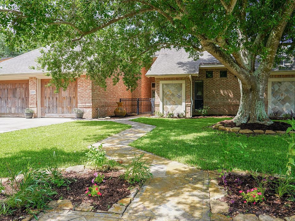 1st image of 2915 Willow Creek Dr