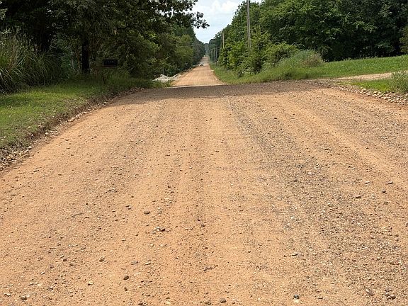 5th image of 1483 County Road 304