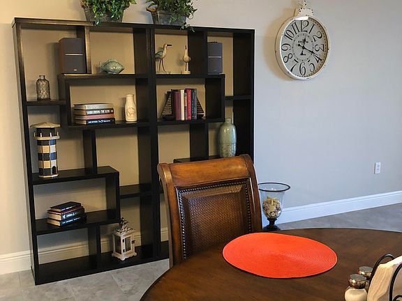 4th image of 602 Shorewood Dr Unit 505