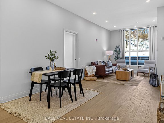 4th image of 99 Louisa St #117