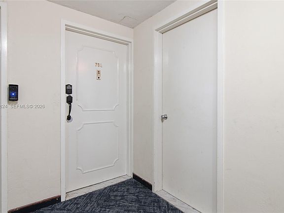 2nd image of 801 Brickell Bay Dr APT 764