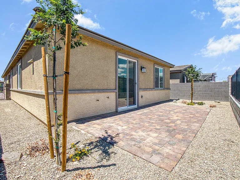 9770 Redwood Cascade St — Photo 30