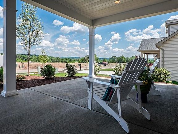 4th image of 202 Brookside Dr