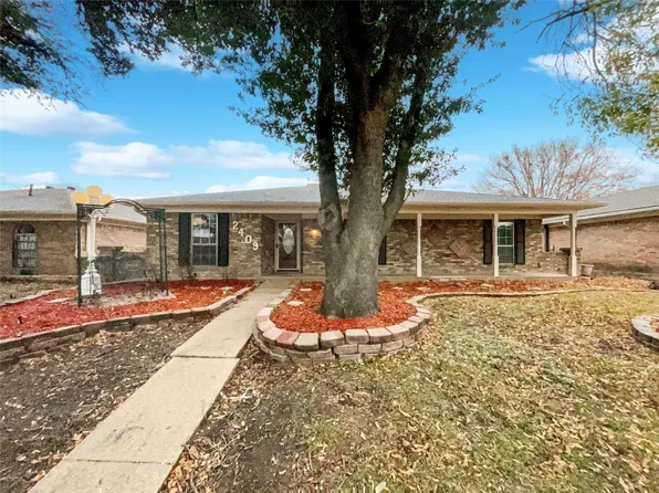 2409 Creekdale Dr, Garland, TX 75044