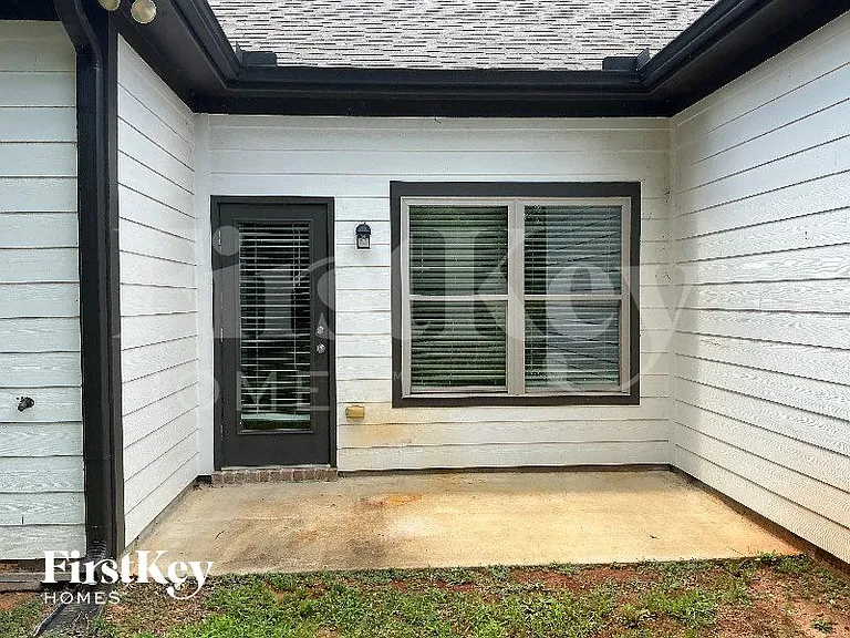 300 Avalon Way — Photo 12