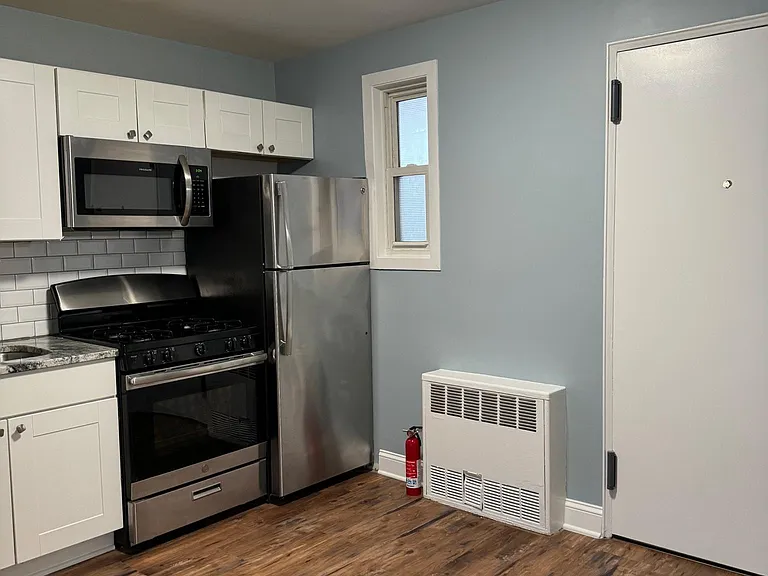 Kitchen and entrance