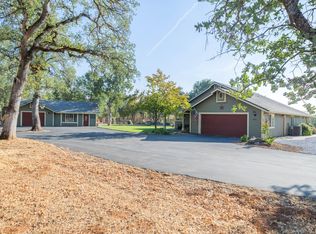 8225 Whispering Oaks Rd, Redding, CA 96002