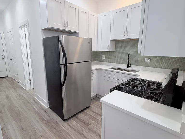 7216 S Perry Ave #2 — Photo 4