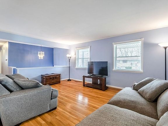 5th image of 6449 Norfolk Dr