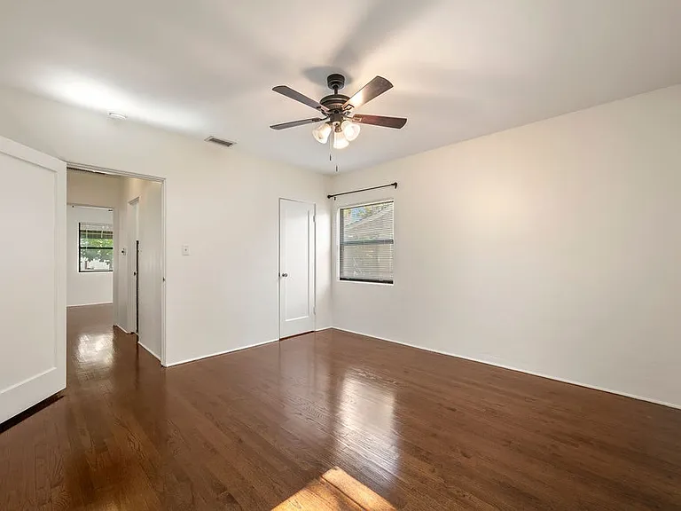 4735 Valencia Dr #FRONT — Photo 19