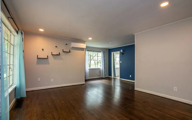 3 bed, 3.0 bath, 1980 sqft, $2,600 — Photo 4