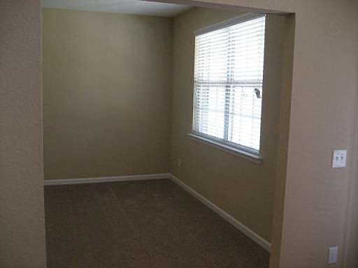 4th image of 307 Haywood Dr