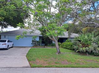 1083 Pineapple Ave NE, Palm Bay, FL 32905