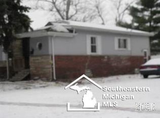 523 Almyra Ave, Monroe, MI 48161