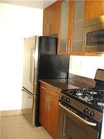 2nd image of 260 W 54th St APT 42E
