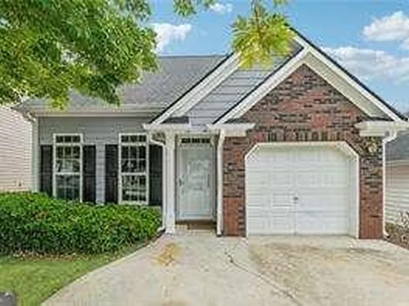 9518 Lakeview Rd, Union City, GA 30291