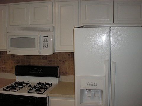4th image of 1315 Hillcrest St