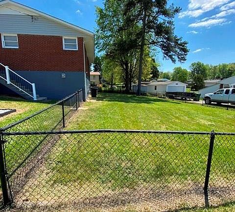 3rd image of 1363 Westover Dr