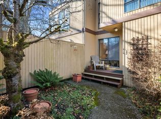 1655 NW Lakeway Ln, Beaverton, OR