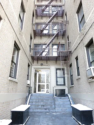 Rented by Bohemia Realty Group | media 35