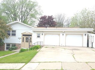 1315 College Street, Cedar Falls, IA 50613