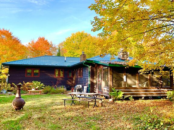 3rd image of 5712N S RICE LAKE RD