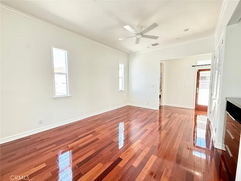 5639 Natick Ave — Photo 20