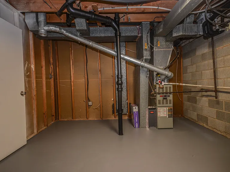752 College Pkwy #7 — Photo 29