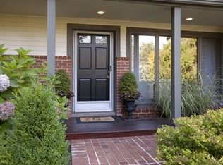 48 Winslow St, Duxbury, MA 02332