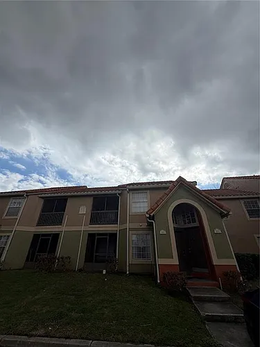 437 Fountainhead Cir Photo 1