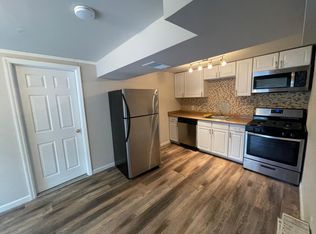 407 Hawkins Rd #B, Selden, NY 11784