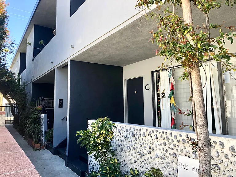 1037 Lincoln Blvd #C — Photo 5