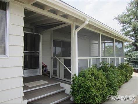 Charming screened in porch