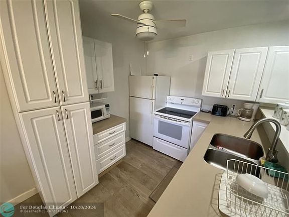 4th image of 5200 NE 24th Ter #C-212