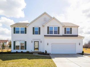 32 Old Carriage House Rd, Grand Island, NY 14072