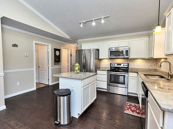 5th image of 28 Owens Drive #119