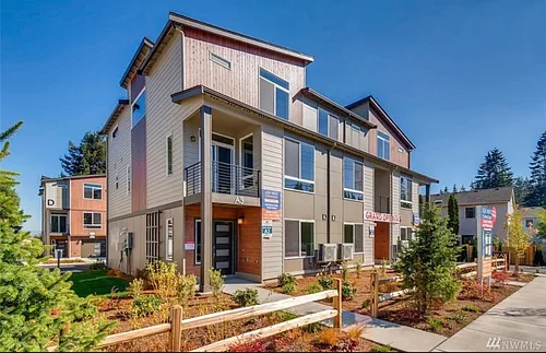 13411 Ash Way #A3 Photo 1