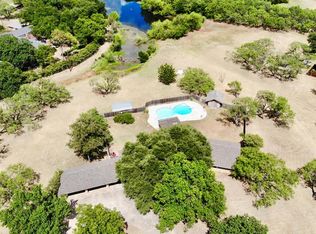 2 Chaparral Ln, Breckenridge, TX 76424
