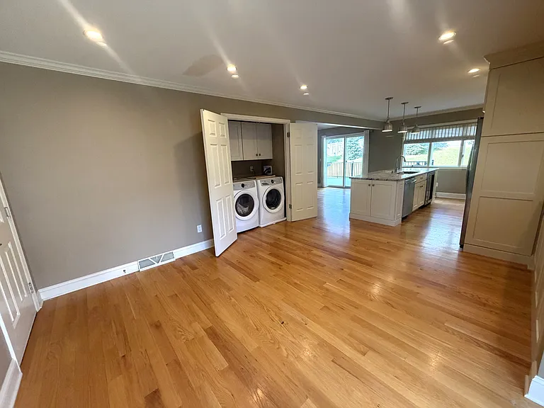 53 Huntleigh Dr — Photo 12