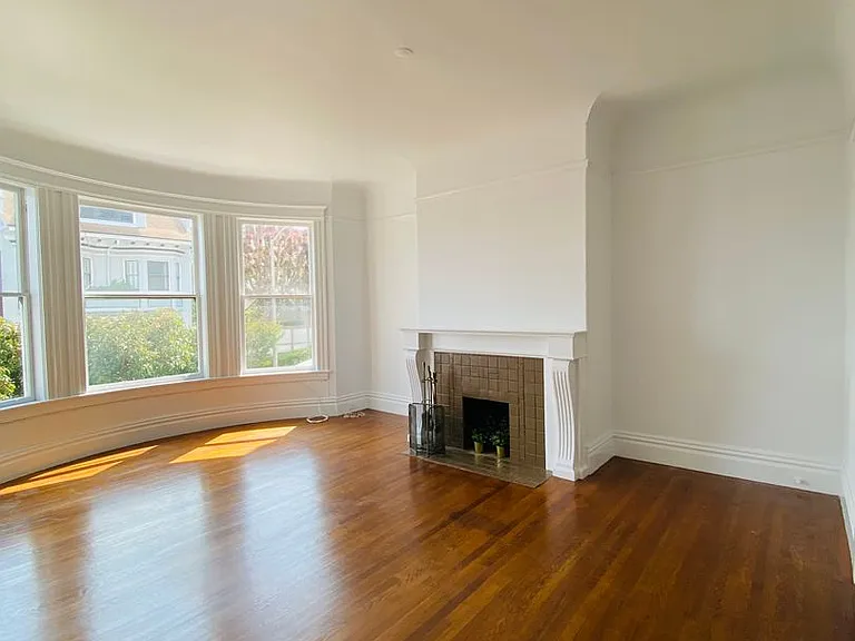 2937 Scott St — Photo 1