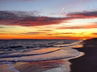 128 Beach 128th St, Belle Harbor, NY 11694