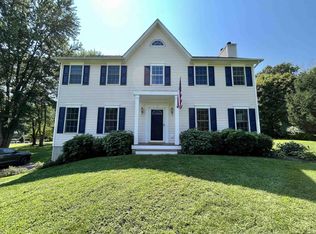 1 McDonald Dr, Marlboro, NY 12542